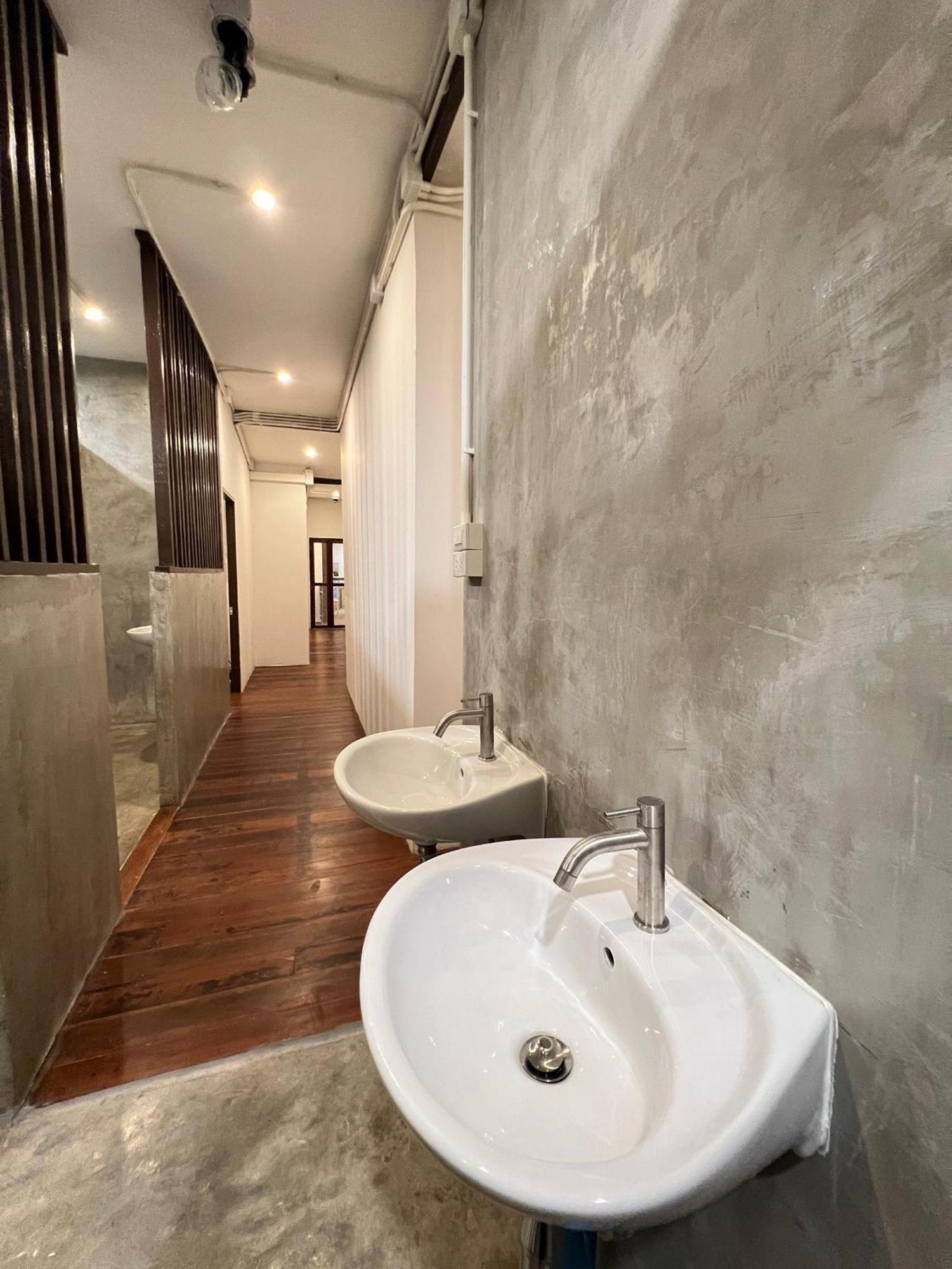 Ostello House Ju Bangkok Esterno foto